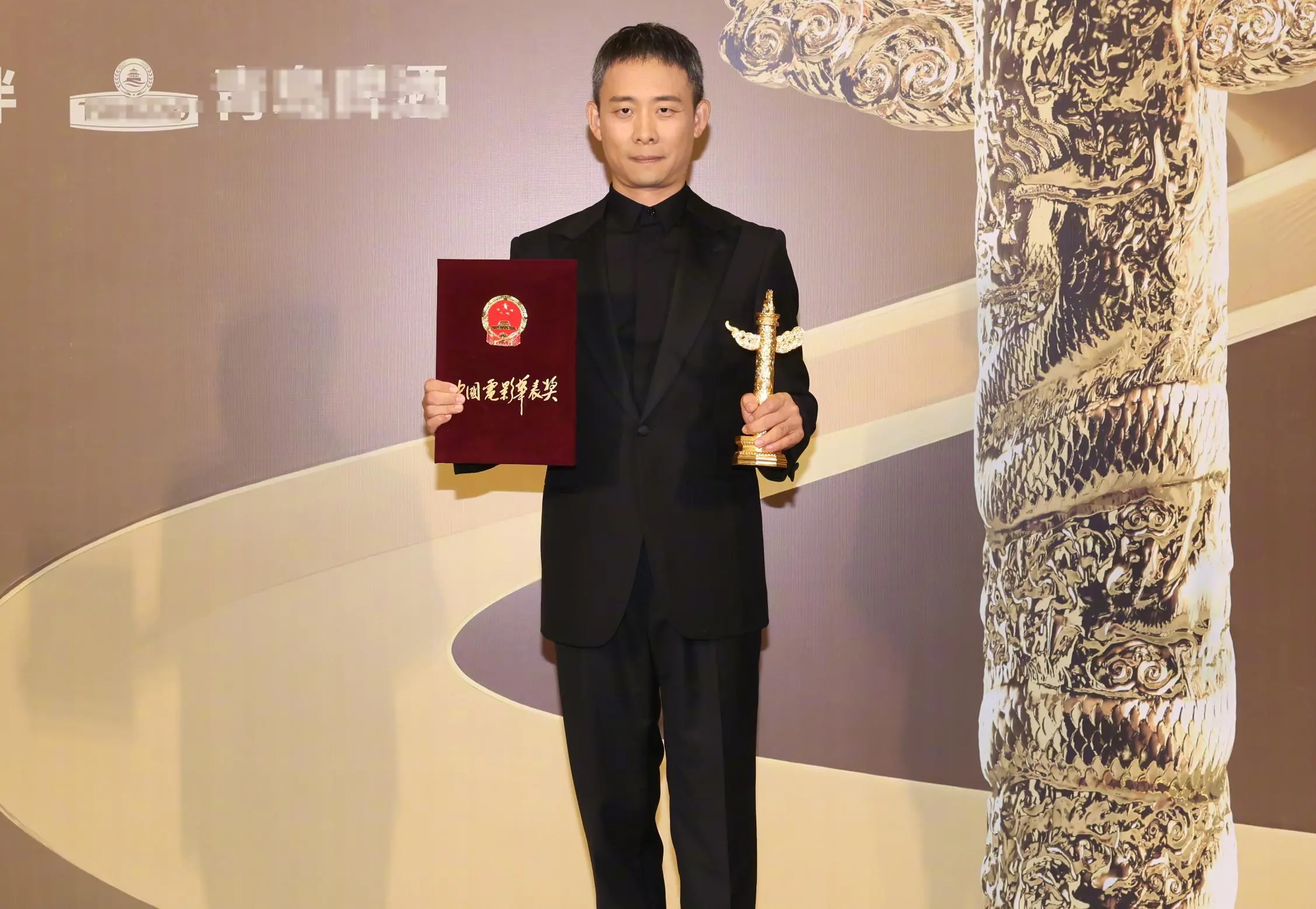 图1：张译拿影帝后选择息影：没有期限，已经演到自己烦自己