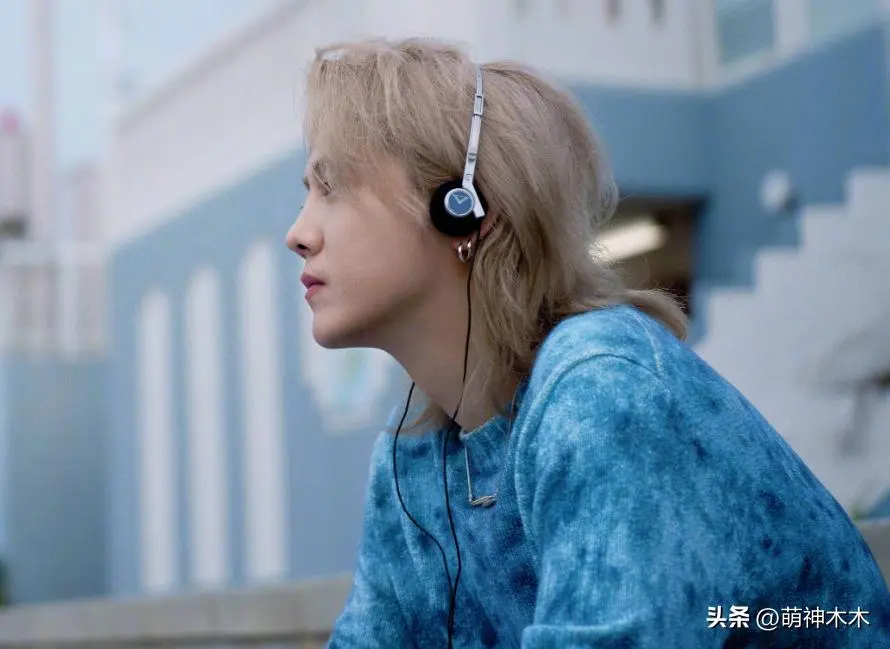 图2：鹿晗关晓彤被曝分手内幕：男方逼婚遭拒，女方家人态度成导火索