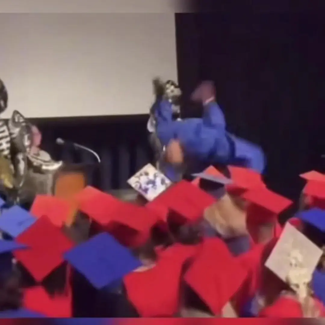 图7：“甲亢哥”频繁换女友，直播内容都是三俗，凭啥他能出圈？