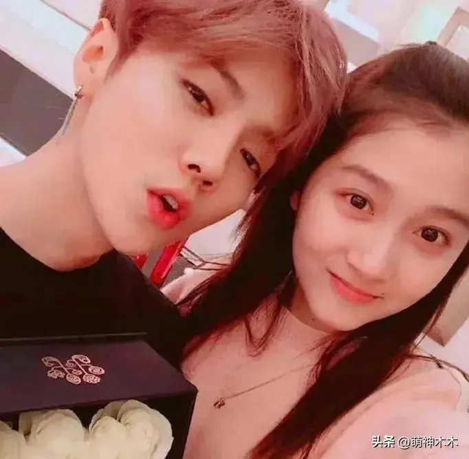 图6：鹿晗关晓彤被曝分手内幕：男方逼婚遭拒，女方家人态度成导火索