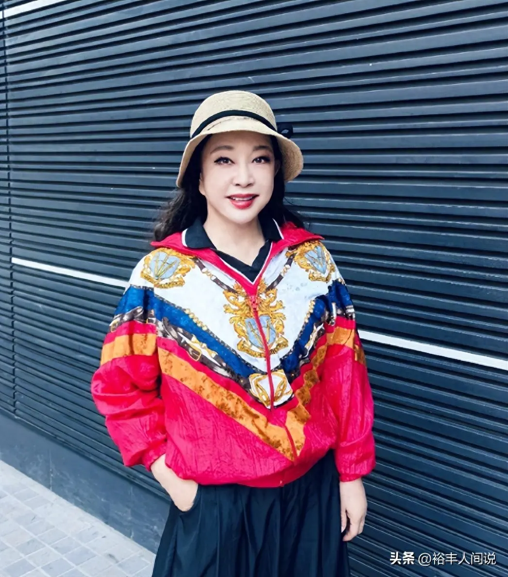 图0：刘晓庆遭实名举报偷税漏税，具体细节曝光，税务部门介入