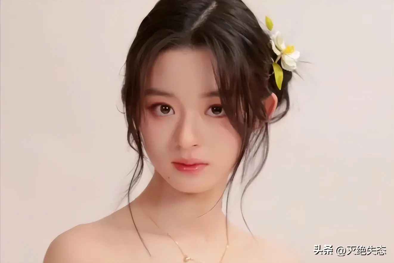 图2：拔出萝卜带出泥！黄杨钿甜天价耳环遭“开户”，竟意外牵连赵丽颖